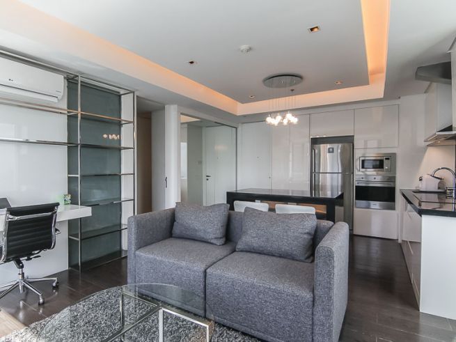 "1-bedroom, Fully-furnished condo unit for rent in Alphaland Makati Pla"03