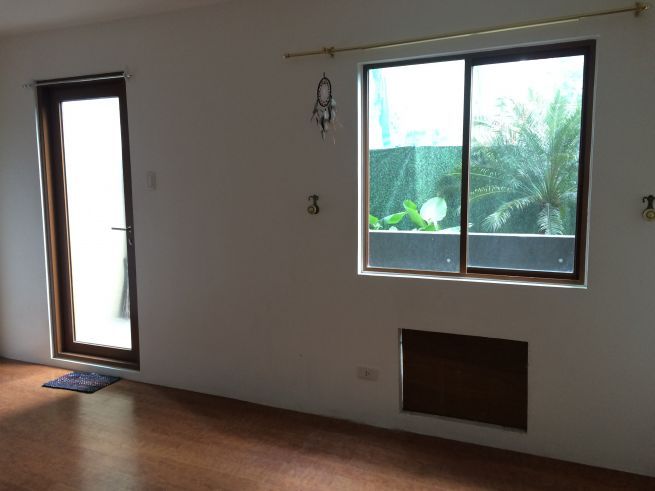 Unfurnished Studio Premiere with Balcony near UP Diliman04