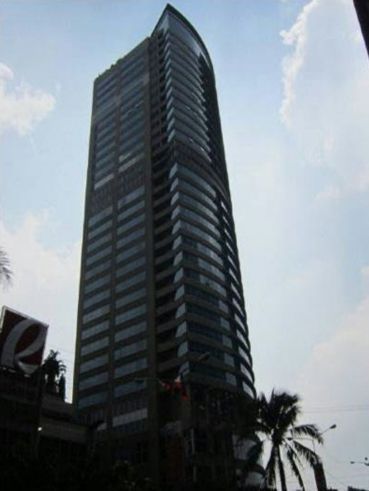 "Luxury 2 BR Condo in Galleria Regency, Ortigas Center for Rent"04