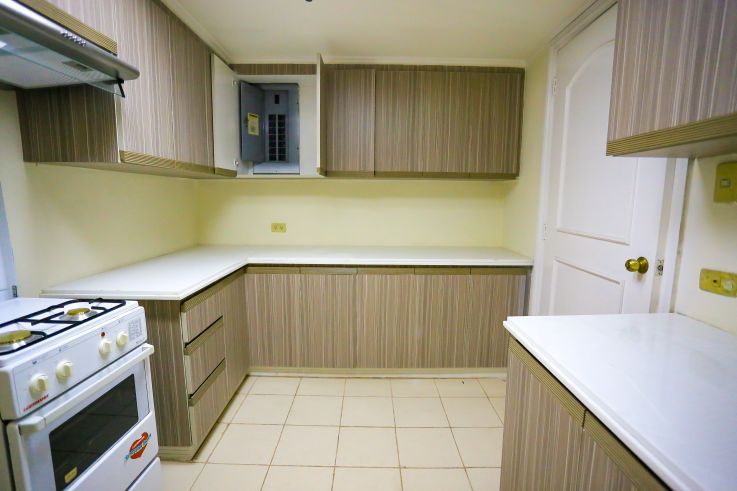 Two bedroom unit in Grand Tower Makati03