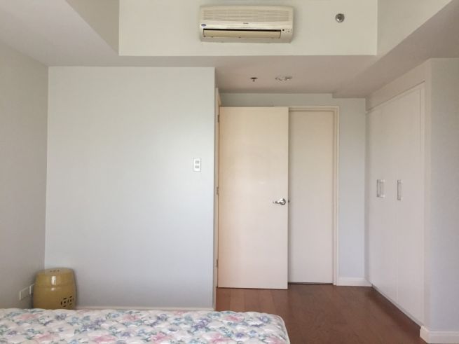 Two Bedroom Unit For Rent in One Rockwell East Tower in Rockwell Makat03
