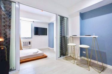 "For Rent : 1 Bedroom Condo Unit w/ Balcony in Bicutan, Paranaque"02