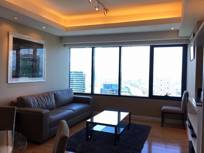 "1 Bedroom Flat, fully furnished for Lease in One Rockwell West Makati"01