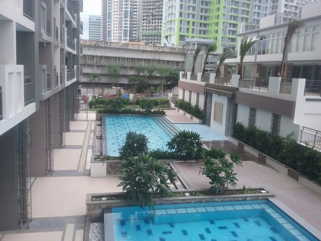 Available 2br RFO Sheridan Tower facing amenities near Makati Mandaluy01