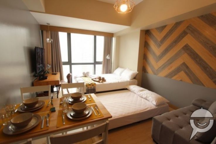 One Eastwood Ave. Deluxe Unit for rent 2700/night03