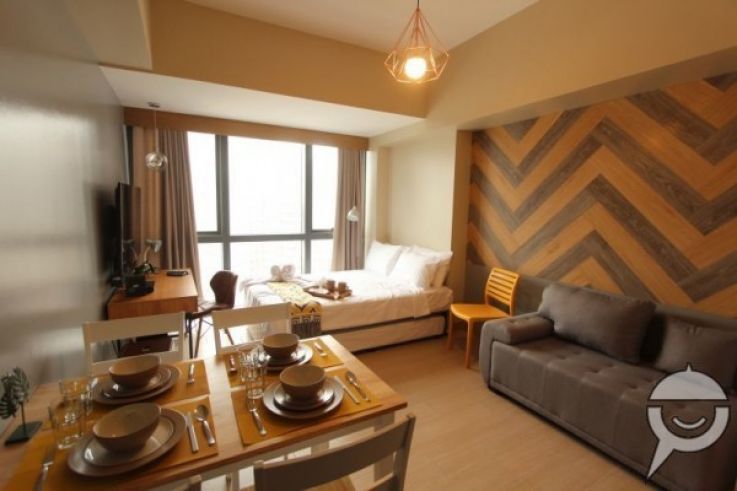One Eastwood Ave. Deluxe Unit for rent 2700/night04