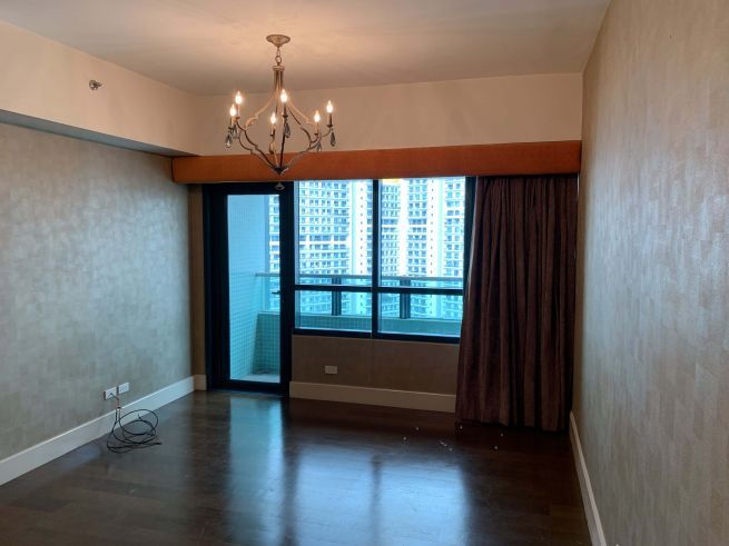 "FOR LEASE: 1 Bedroom Unit in Edades Tower and Garden Villas, Rockwell,"03
