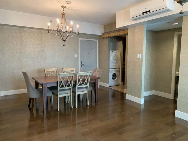 "FOR LEASE: 1 Bedroom Unit in Edades Tower and Garden Villas, Rockwell,"04