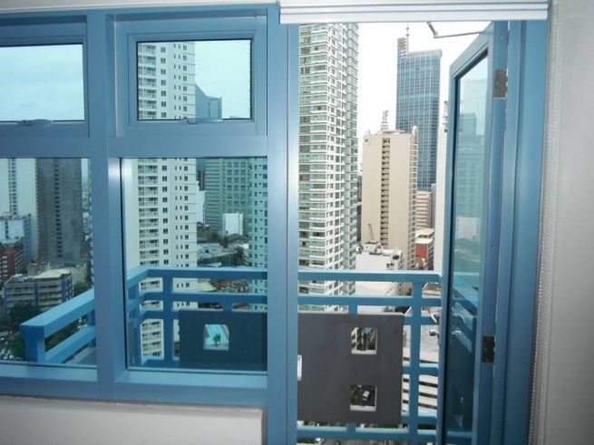 fully-furnished 1 Bedroom loft type Condo in Greenbelt03