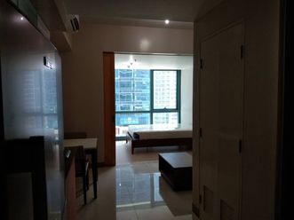 For Rent One Uptown Furnished 1-bedroom condo in Fort Bonifacio02