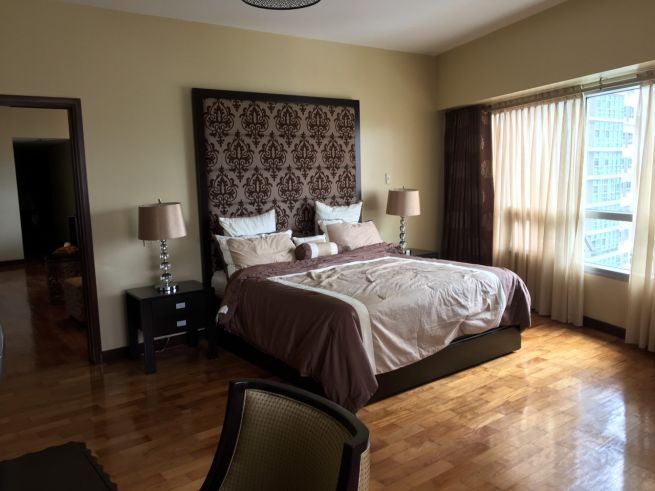 "3BR Condo for Lease in The Residences at Greenbelt, Makati"04
