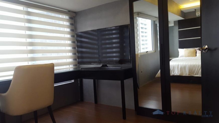 Brand New Two Bedroom 2BR Loft Condo For Rent at Fort Victoria BGC03