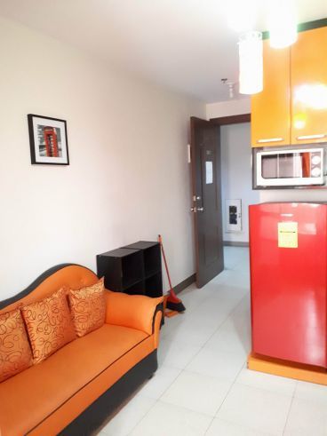 1 bedroom fully furnished for rent in Ridgeood Towers Taguig City04