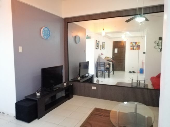 "Studio Condo for Rent in Mabolo, Cebu City"04
