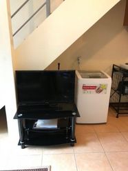 1 bedroom loft  with garden for lease in McKinley Park BGC02