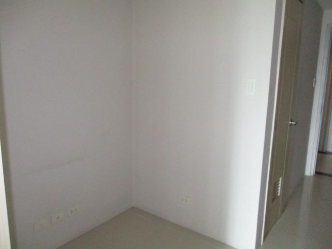 "Condo for Rent in Quezon City, Grass Residences, SM City North EDSA, E"04