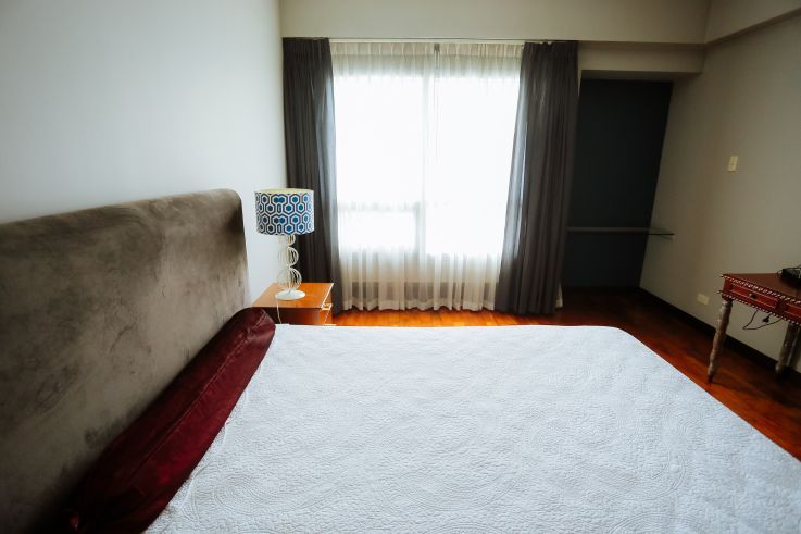 Two bedroom unit in The Residences at Greenbelt04