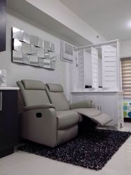 Senta Studio Unit for Rent Legaspi Village02