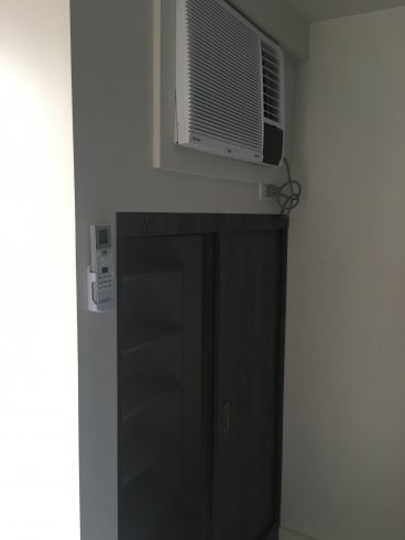 "Senta - Studio for Rent in Legaspi Village, Makati"04