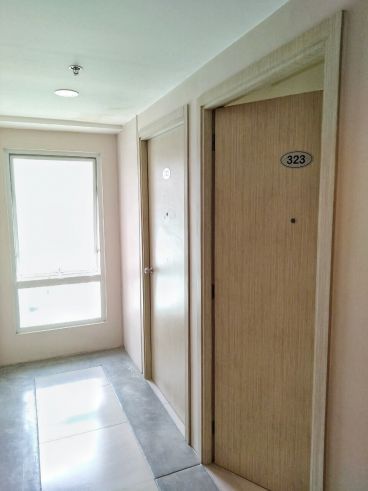 Furnished 3F Studio Unit at Urban DECA Tower EDSA03