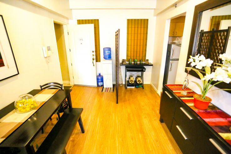 One bedroom unit in Greenbelt Parkplace for rent03