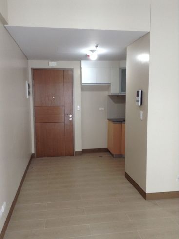 Palm Tree Villas Studio Unit For Rent03