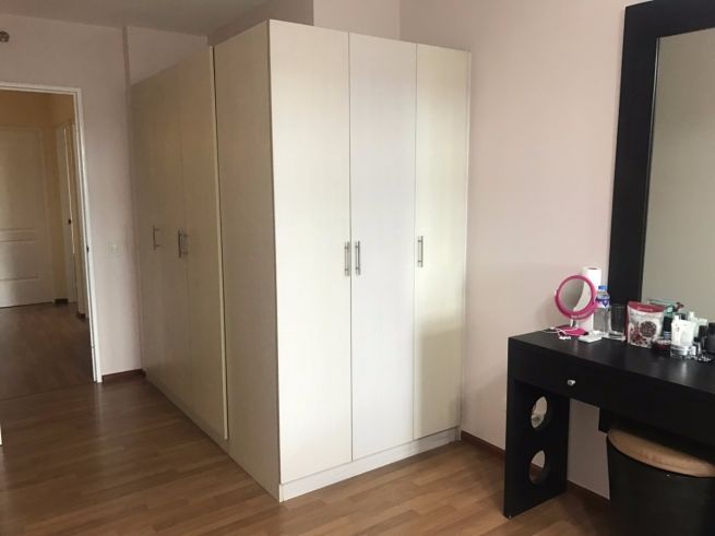 3 BR parking Serendra BGC04