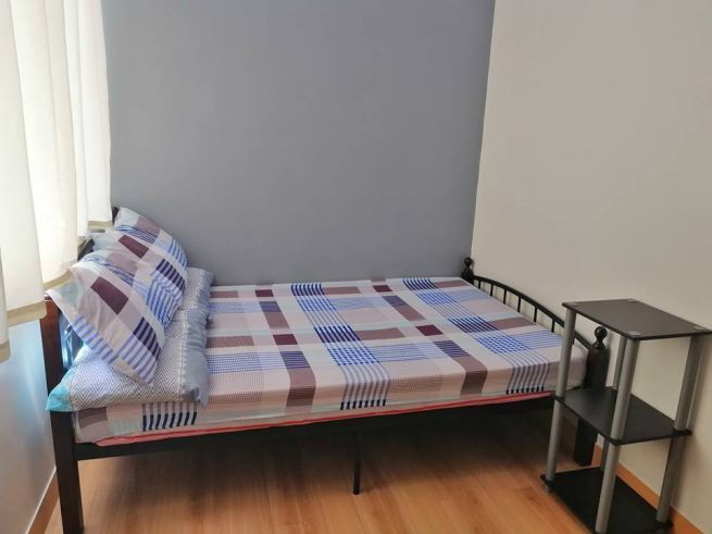 1 BR Condo Unit with Den For Rent near SM FAIRVIEW04