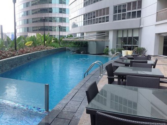 One Central Furnished 1BR Condo for Rent in Makati 17th Floor04