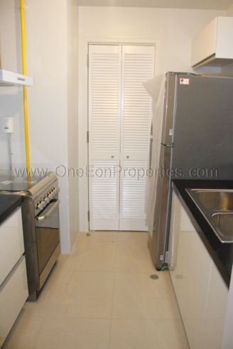Beaufort West Tower 2BR for RENT04