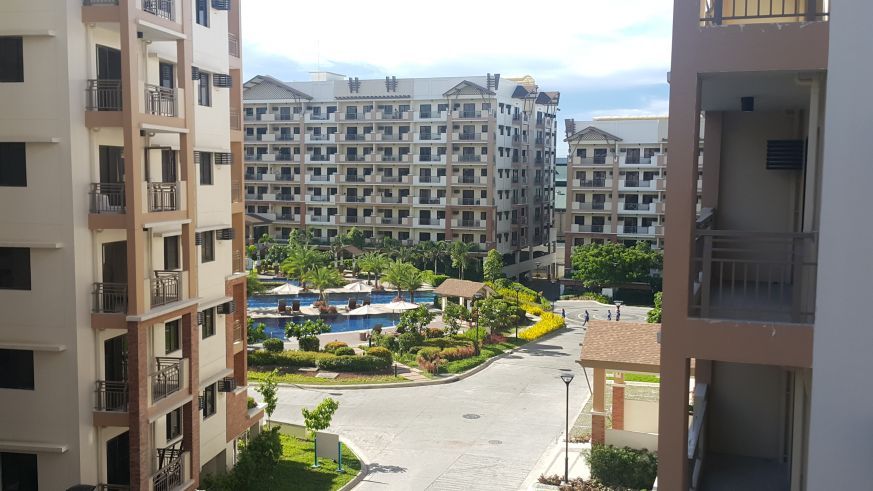 3-Bedroom 85sqm in a Resort Devt near Eastwood Libis Ayala Mall Feliz03