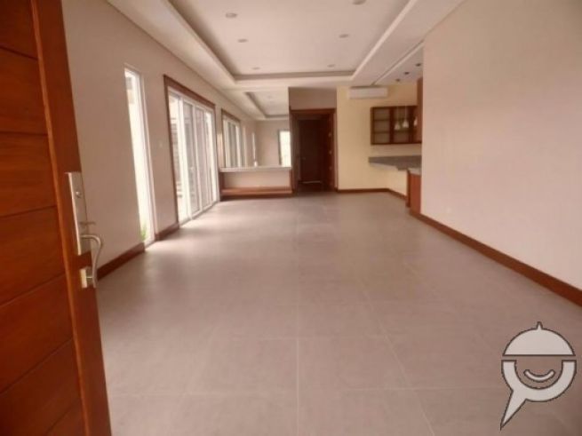 Furnished 3 Bedroom Bungalow House in Hensonville03