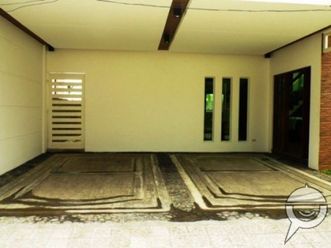 2 Storey House &amp; Lot W/Pool For Rent In Hensonville Angeles City02