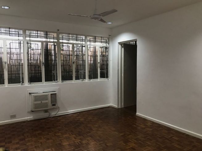 Bungalow House For Rent in Bel Air04