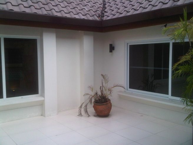 Ayala Alabang Modern House For Rent03