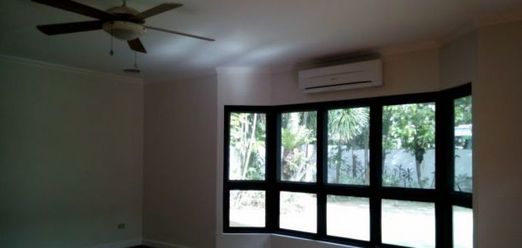 3 Bedroom Well-Maintained House for Rent in Urdaneta Village Makati(Al02
