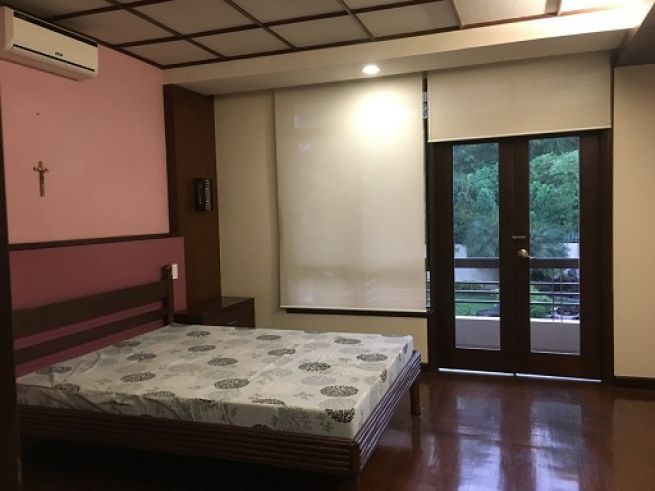 "4BR House in Valencia, Negros Oriental For Lease"04