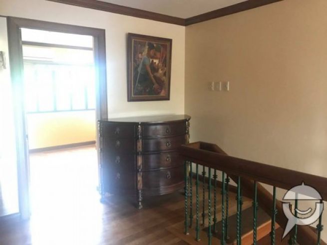 "FOR RENT - 5-bedroom Spacious, Furnished House in Cabancalan, Mandaue"03