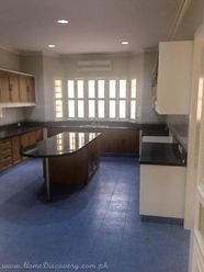 4Br House (Urdaneta Village)02