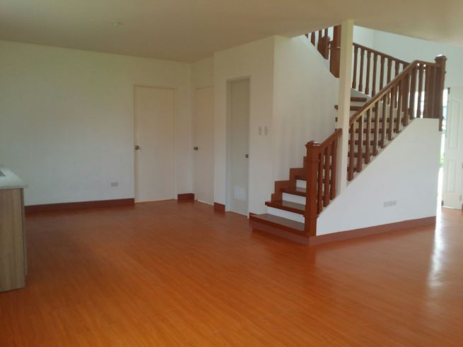 "House and Lot for Rent 4BR, 3TB, Car Garage, Semi-furnished"03