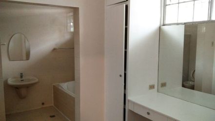 5Br House (Valle Verde 6)02