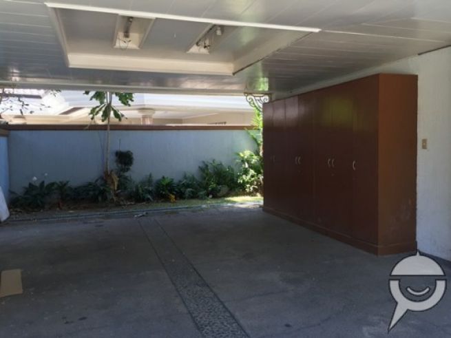 House for rent with big garden and pool in Ayala Alabang Village03