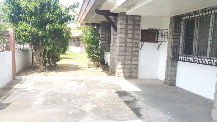 4 Bedroom Spacious Corner Bungalow House in Balibago03