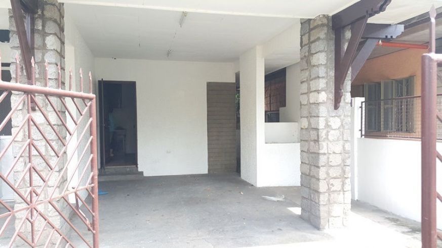 4 Bedroom Spacious Corner Bungalow House in Balibago04