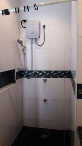 Bungalow House with lap pool for rent - 65K03