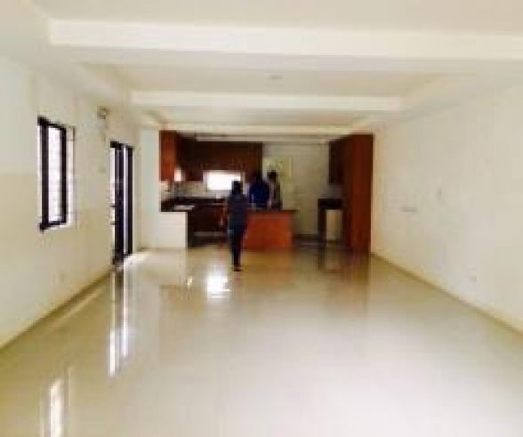 3 Bedroom Unfurnished townhouse for Rent in a high end Subdivision03