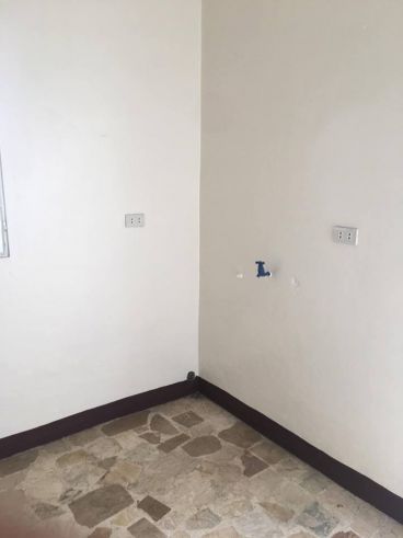 3 bedrooms House and Lot for rent with and big yard in Angeles City P203