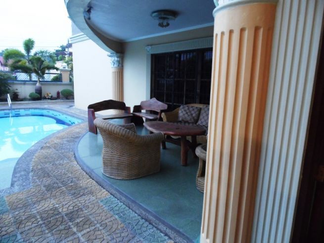6 Bedroom House with pool for rent in Angeles City - 120K03