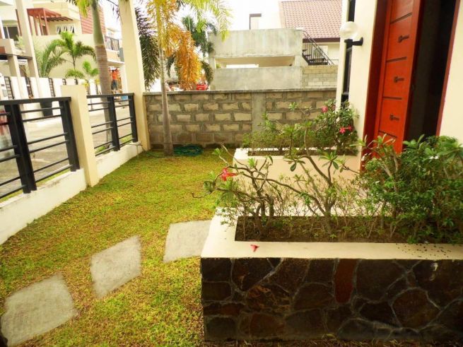 3 Bedroom Furnished House and Lot for Rent in Amsic03