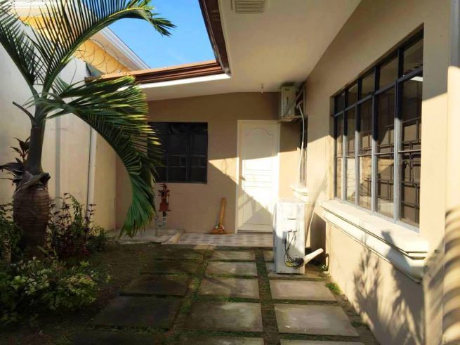 "Bungalow House and Lot for Rent in Hensonville, Angeles City"03